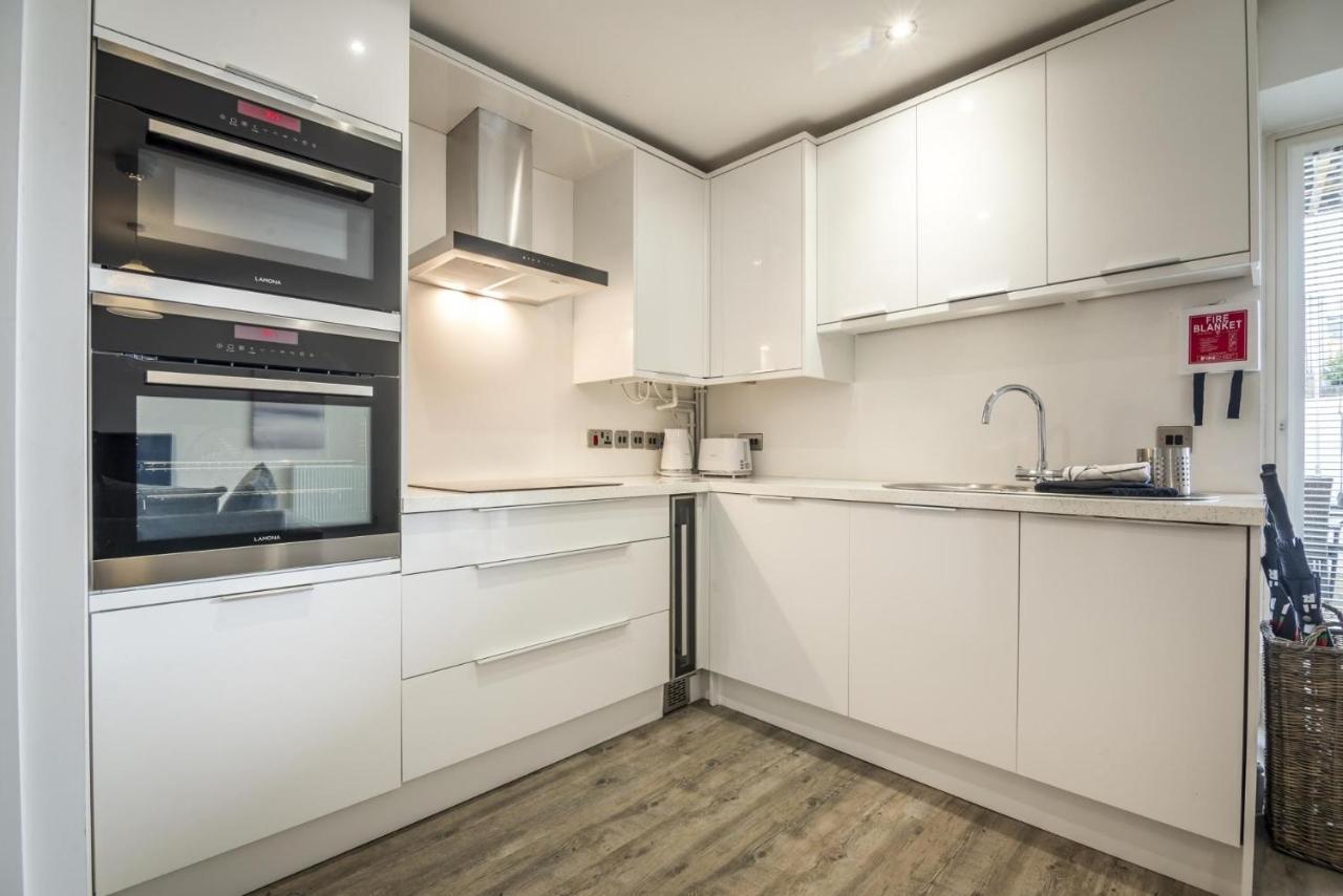 Milford Street - 5 Bedroom Luxurious Holiday Home - Saundersfoot Exteriör bild